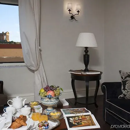Hotel Athena
