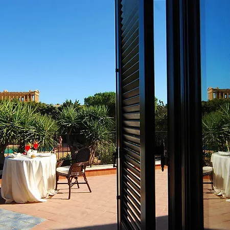 Hotel Athena 5*