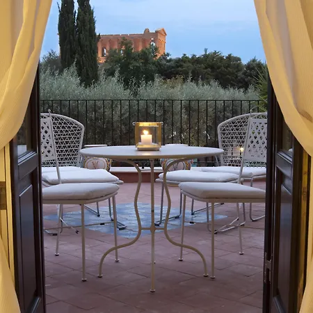 Athena Hotel