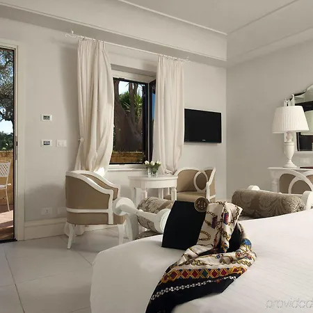 Athena Hotel 5*