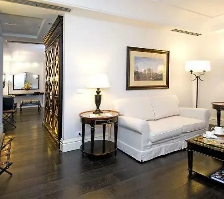 Hotel Athena